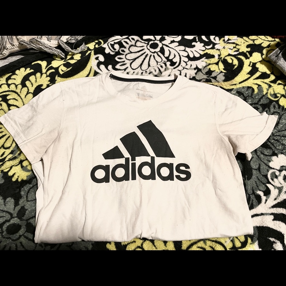 Adidas T-Shirt
